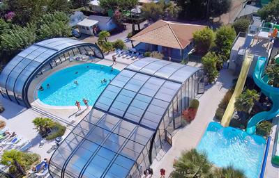 piscine couverte et chauffée - Camping Ile d'Oléron - Camping La Boulinière 5 étoiles